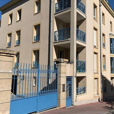 Superbe Appart Plein Centre Avec Parking & Jardin Metz Zewnętrze zdjęcie